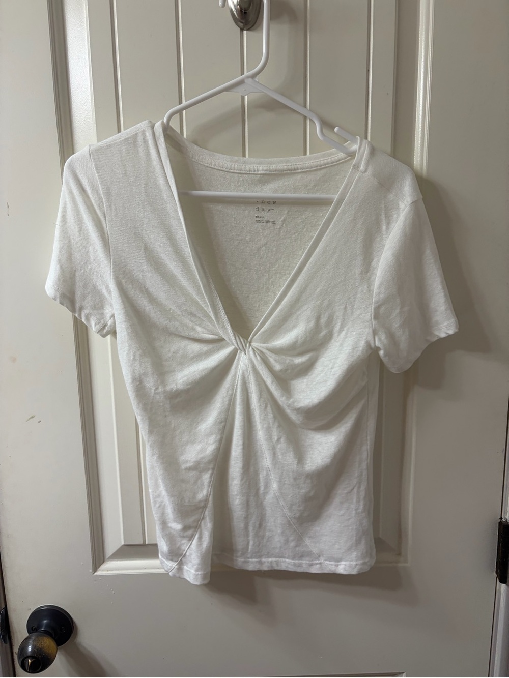 a new day White Twist-Front V-Neck Short Sleeve Top